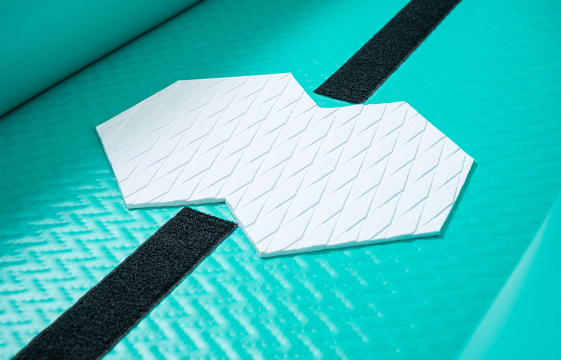 Aquatone Blast 13'6 - Drop-Stitch Dek met Traction Pads